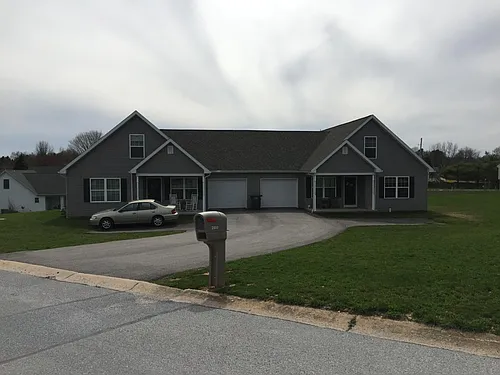 2802 Bradley Ave Photo 1