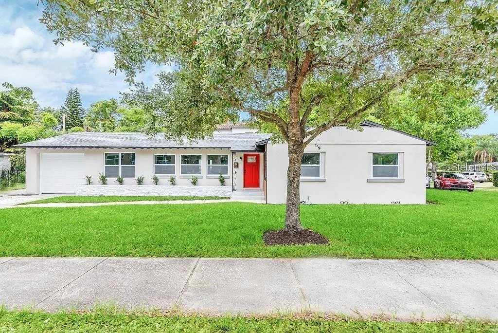 3 bed, 2.0 bath, 1641 sqft, $2,899 — Photo 1