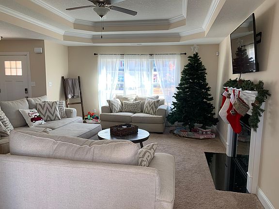 3rd image of 219 Wood House Dr