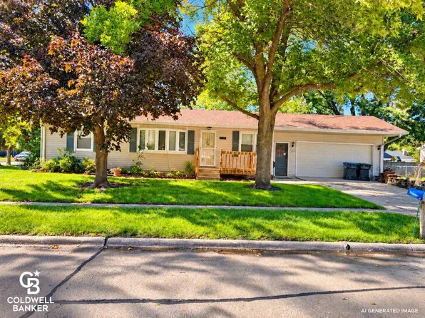 2704 N 13th Pl, Fort Dodge, IA 50501