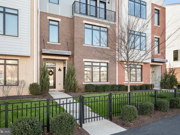 1304 Ribbon Limestone Ter SE, Leesburg, VA 20175