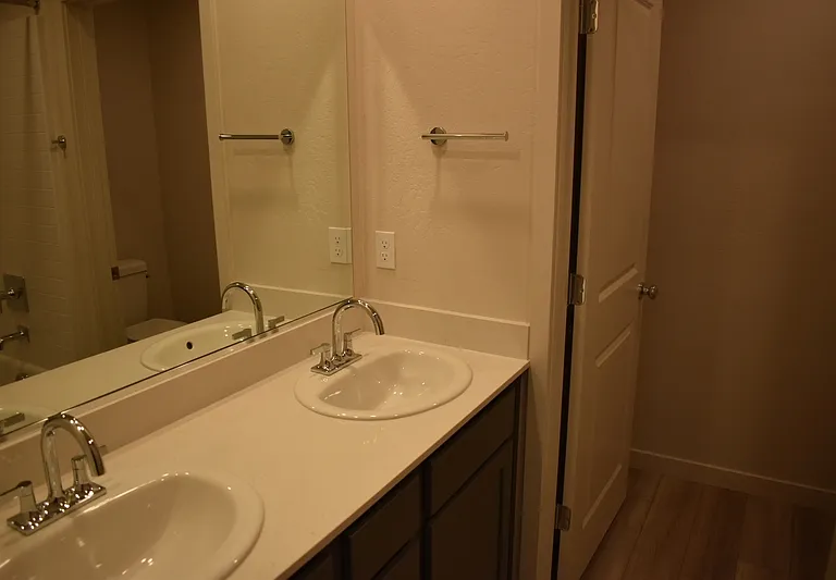 4624 Athena Dr — Photo 33