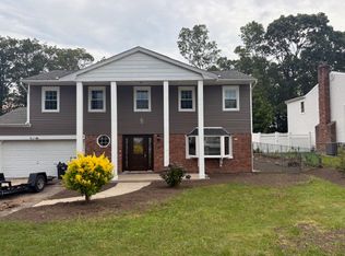 (Undisclosed Address), Hauppauge, NY 11788