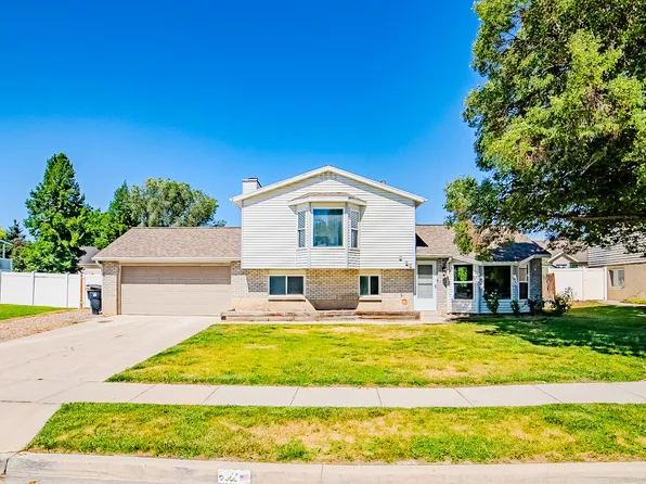 6366 S Westbrook Dr, Salt Lake City, UT 84129