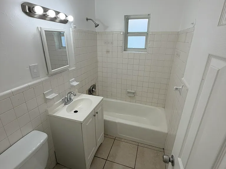 1021 Henrietta Ave — Photo 7