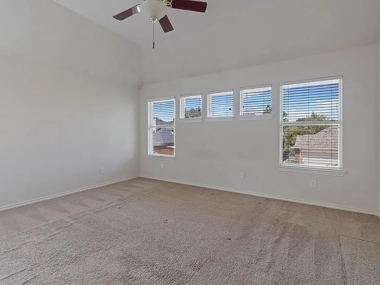 9669 Plains Cir — Photo 24