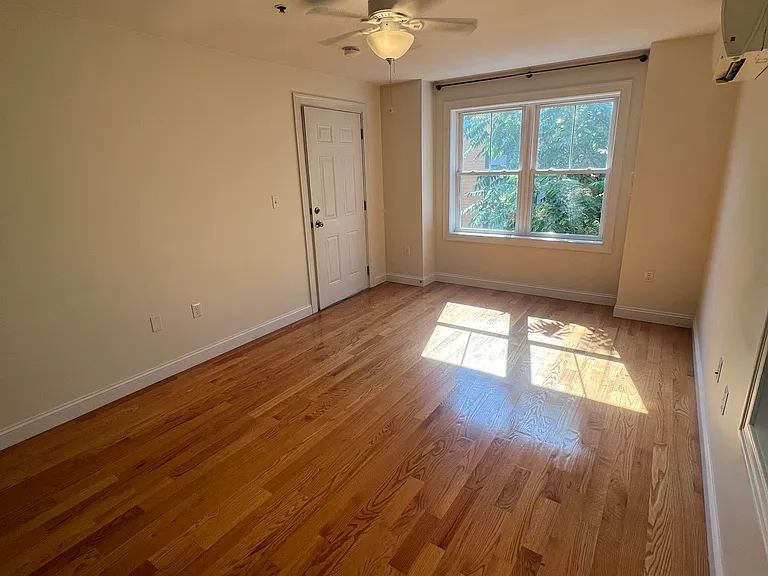 24 Beacon Pl #1 — Photo 26