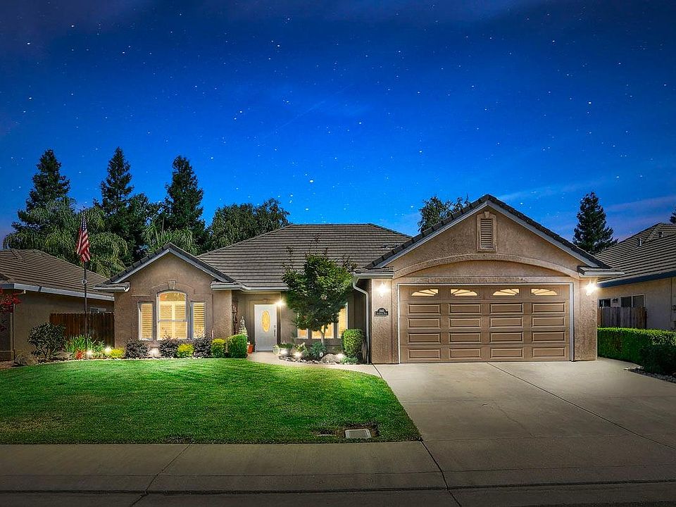 1st image of 2865 Applewood Dr