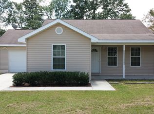 1739 Meadowood Dr, Waycross, GA 31503