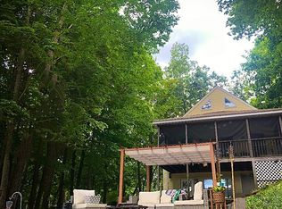 7 Parkwood Rd, Baltic, CT 06330