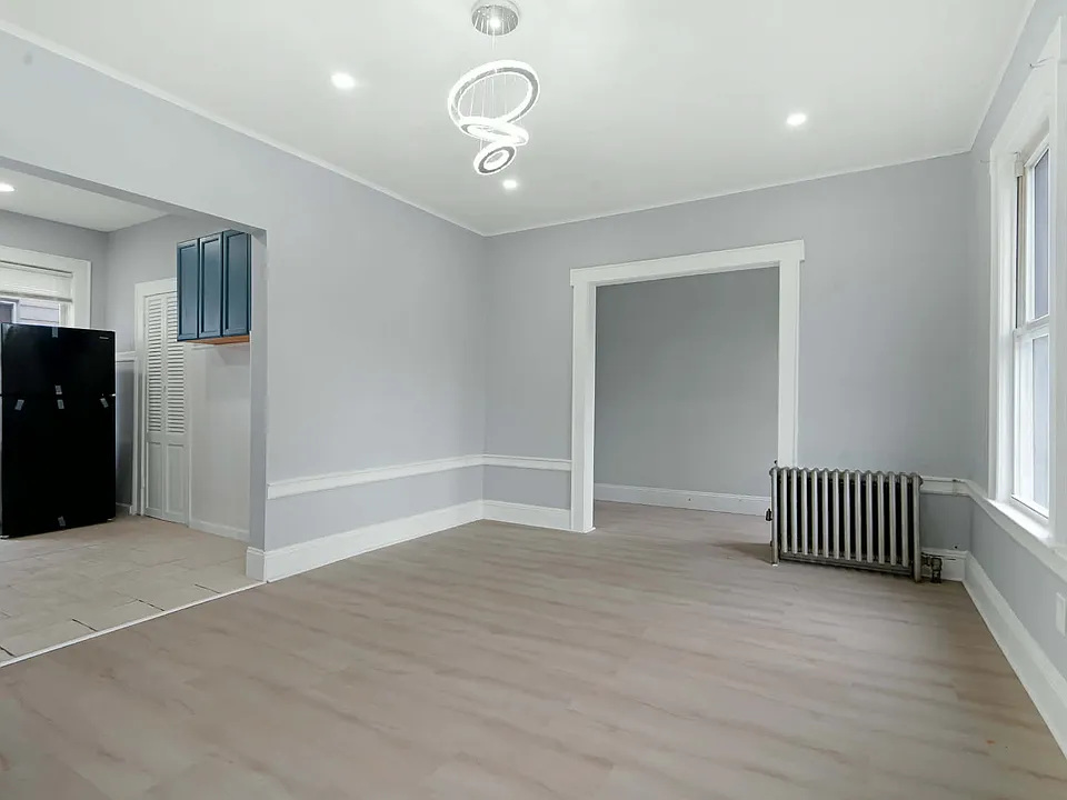 117 Paine Ave #2