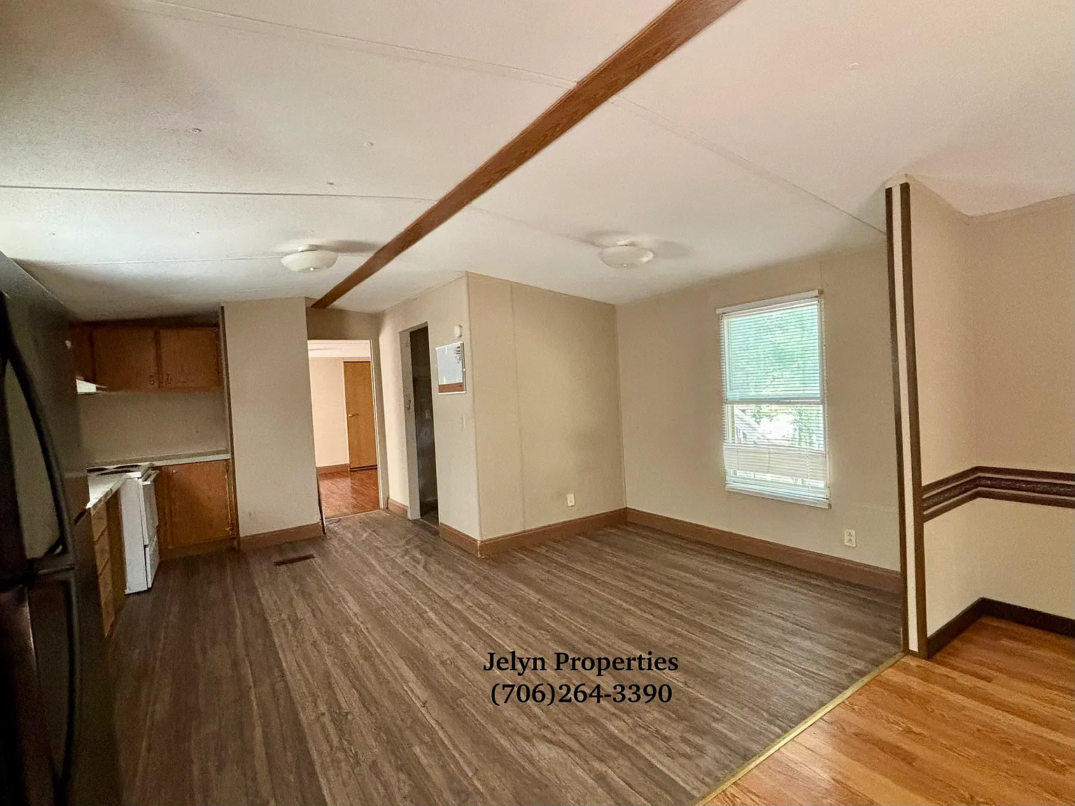 3 bed, 900 sqft, $900 — Photo 3