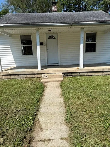 222 N Ross St Photo 1 222 N Ross St Photo 1