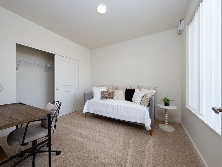 Magnesium Village Apartments — Photo 38