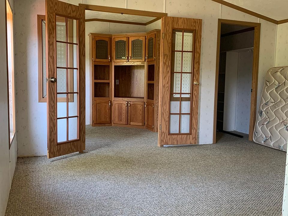 "Bonus room" off of Master Bedroom