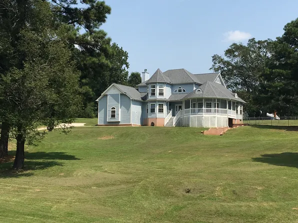 7517 15th Street Rd, Bessemer, AL 35023