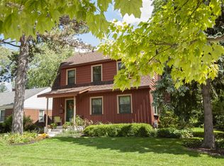 1029 Jeannette St, Des Plaines, IL