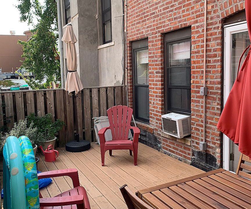 1st image of 185 Smith St APT 1