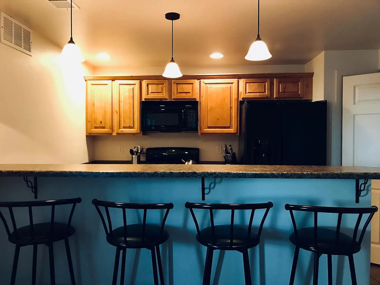 E Cavalier Dr, Salt Lake City — Photo 4