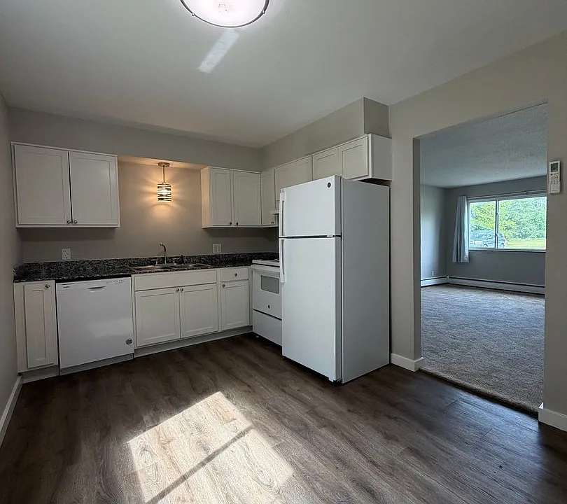 6438-6692 Martinie Dr