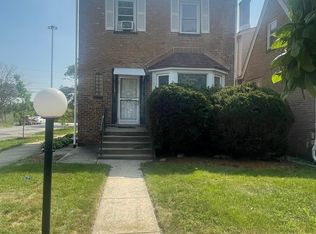 9601 S Perry Ave, Chicago, IL 60628
