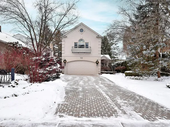 722 Wallace St, Birmingham, MI 48009