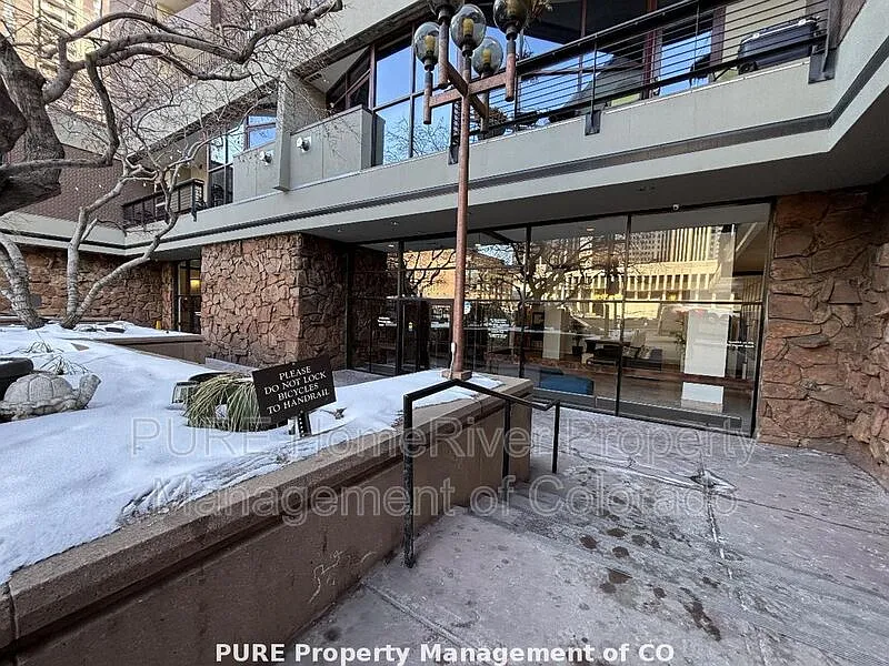 1 bed, 1.0 bath, 484 sqft, $1,150 — Photo 2