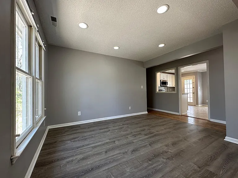 3220 Hickory Ridge Dr — Photo 7
