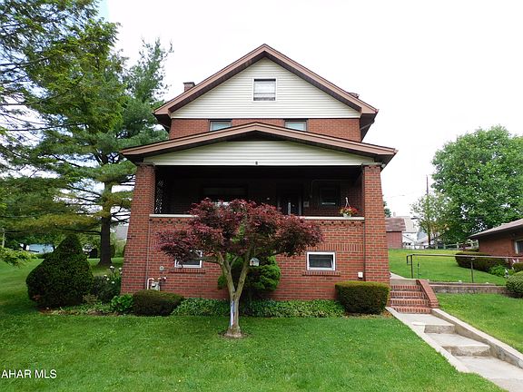 2nd image of 512 Grant Ave