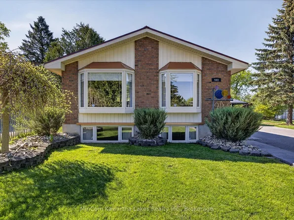 948 Saint Pauls St, Peterborough, ON K9H 6J6