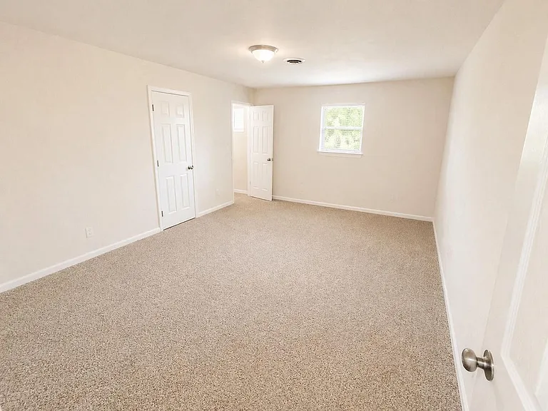 12318 Braewick Dr — Photo 15