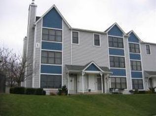30 Heritage Ln #515, Hamburg, NJ 07419