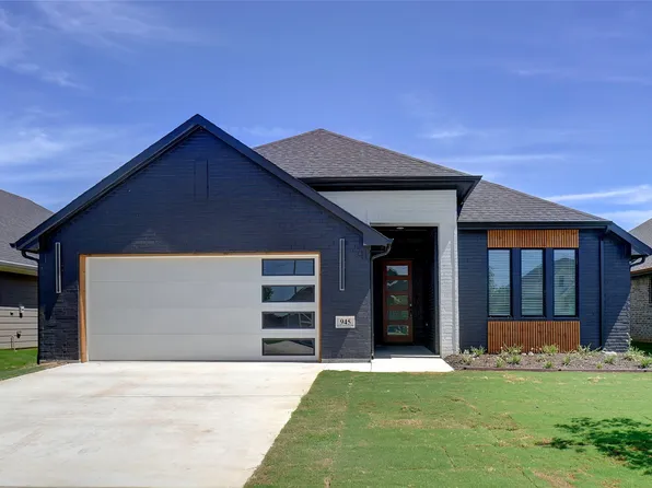 945 Tesslynn Ave, Godley, TX 76044