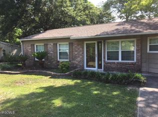 704 Halstead Rd, Ocean Springs, MS 39564