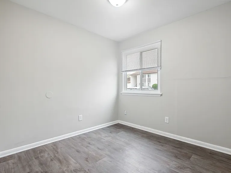Oak Meadows — Photo 13
