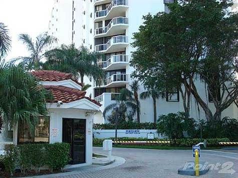 3rd image of 3610 Yacht Club Dr APT 1011