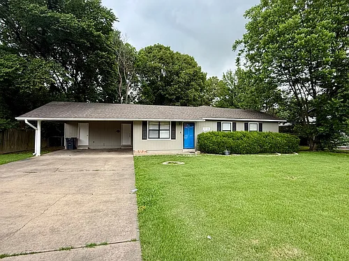 1116 W Nettleton Ave Photo 1