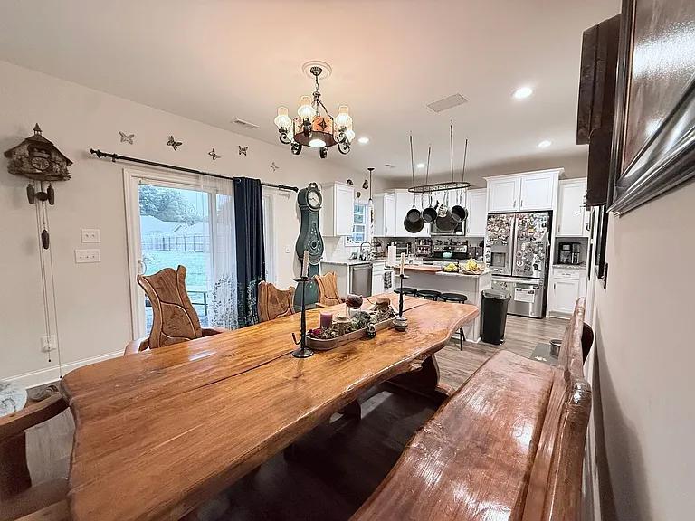 1214 Morgan St — Photo 9