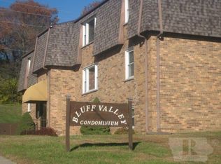 304 35th St APT 102, Fort Madison, IA 52627