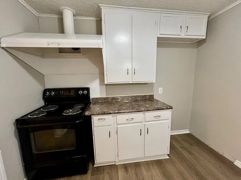 3225 Knox St — Photo 22