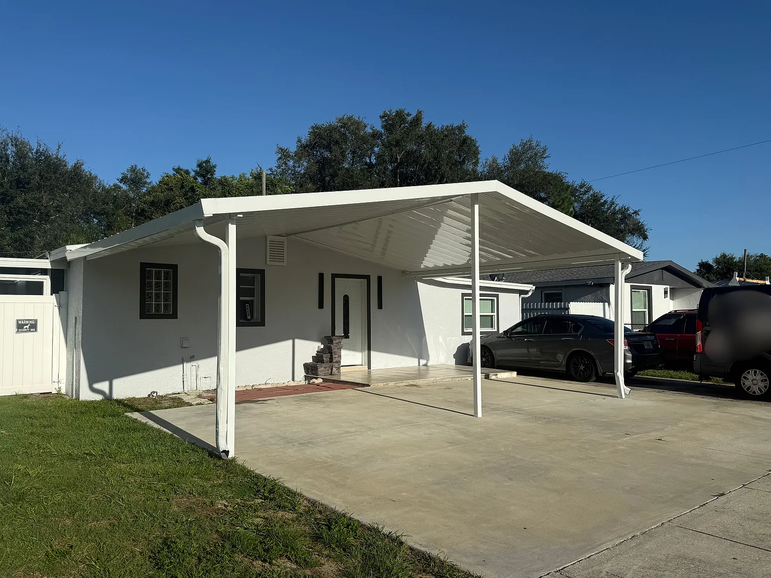 3 bed, 1.5 bath, 1080 sqft, $2,600 — Photo 2
