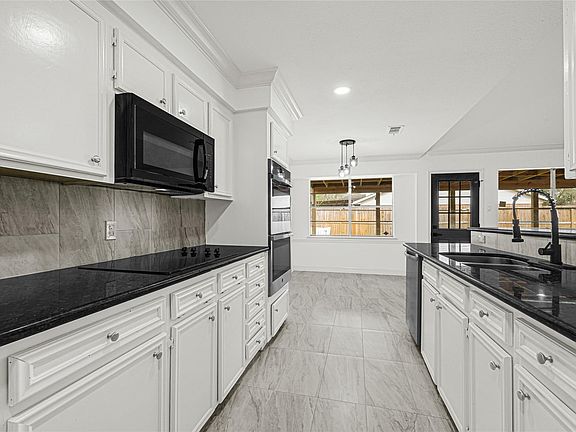 3rd image of 4102 Townes Forest Rd