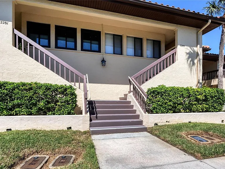 5205 Lake Village Dr #16 — Photo 30