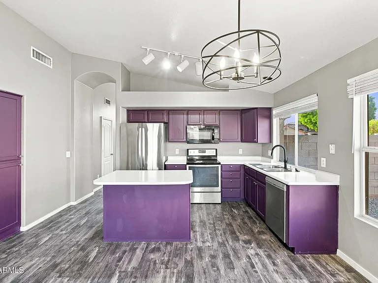 6421 W Wahalla Ln — Photo 6
