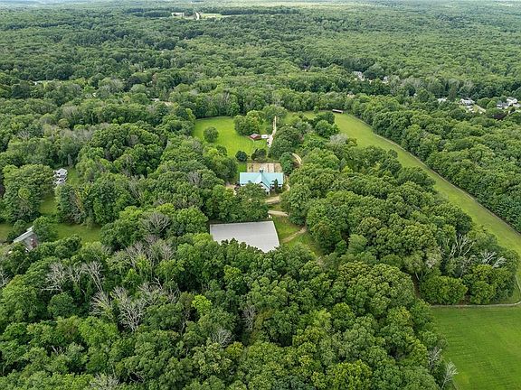 2nd image of 150 Trimtown Rd