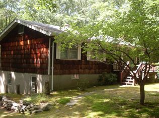 Meadow Ridge Acres Rd, Dingmans Ferry, PA 18328