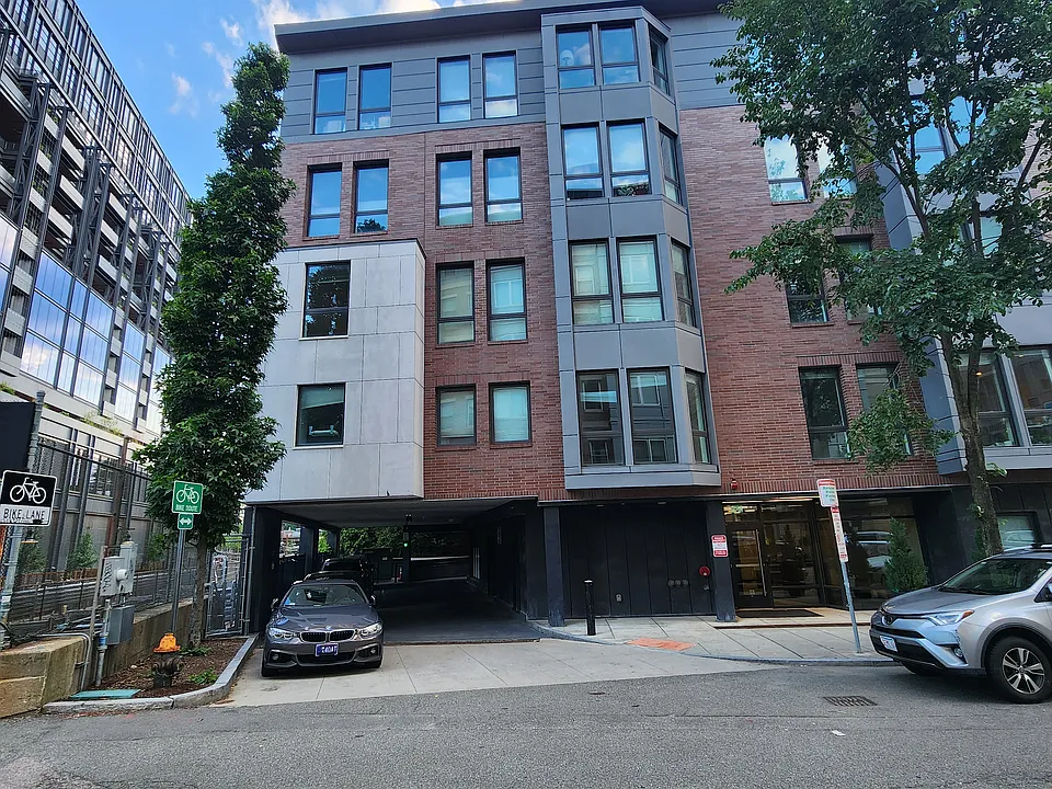 10 Miner St #3