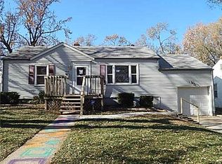 2332 S Hall Rd, Independence, MO 64052