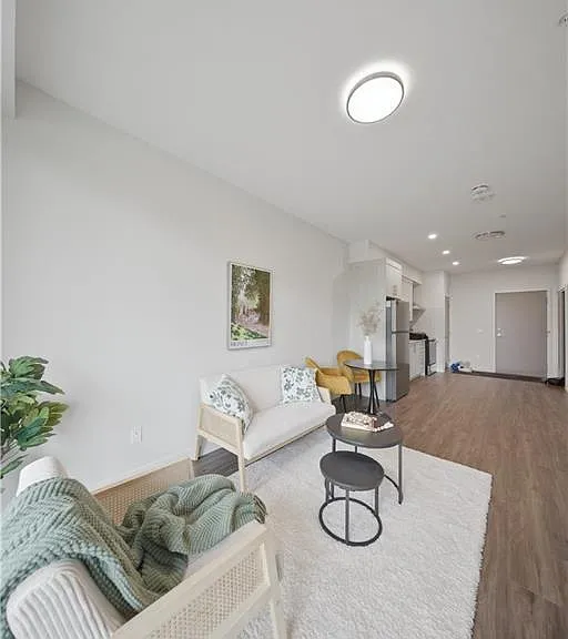 1055 Weber St E #219 — Photo 6