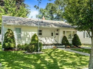 1435 Sanborn St, Port Huron, MI